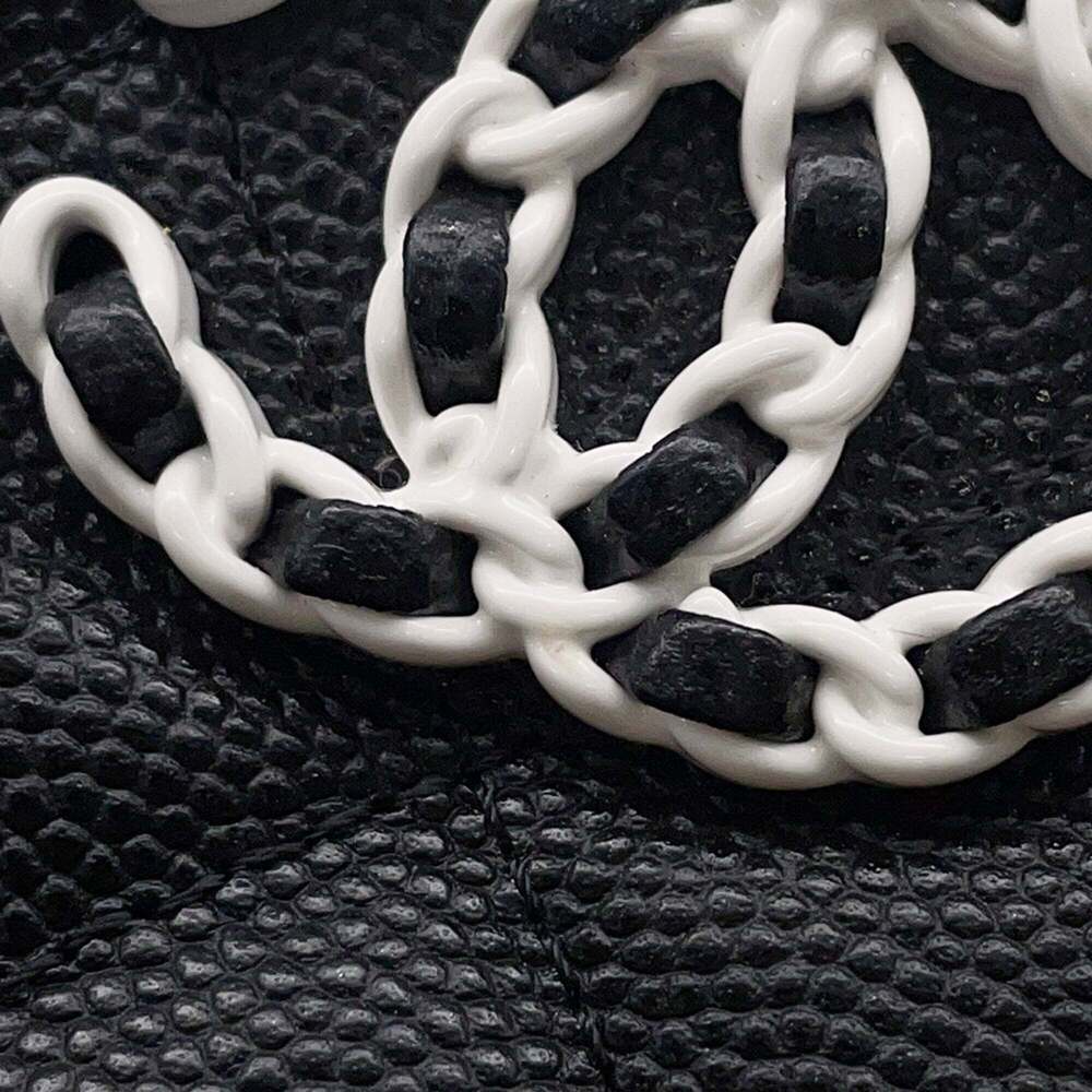 CHANEL Black Caviar Leather Pouch - Picture 5 of 8